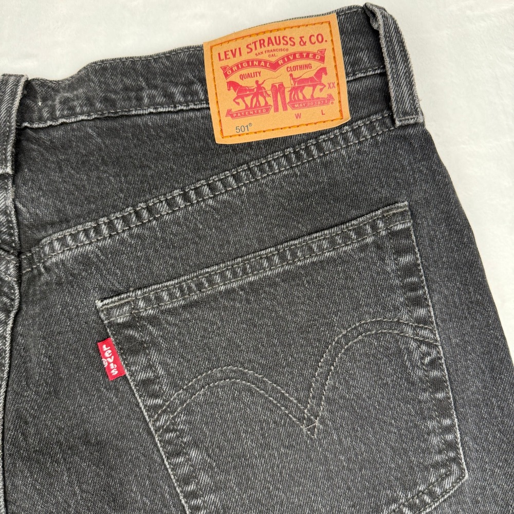 Levi's 501 Original Studded Jeans Black Y2K Alt Punk Grunge Straight Leg W31 L30 - Picture 4 of 9